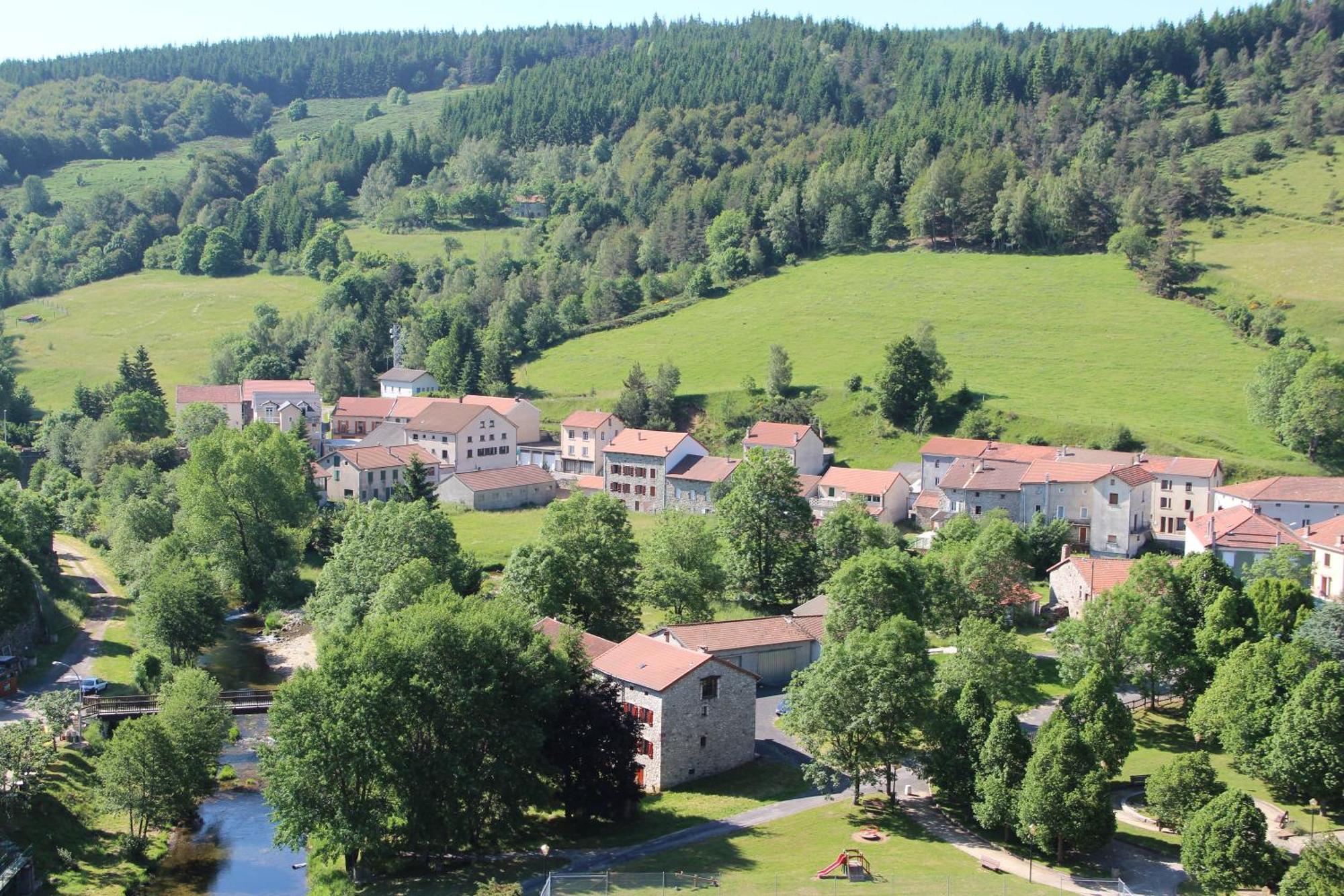 Logis Restaurant Les Cevennes Hotel Saint-Cirgues-en-Montagne